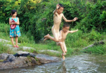 Không Em Mất Cả Mùa Xuân